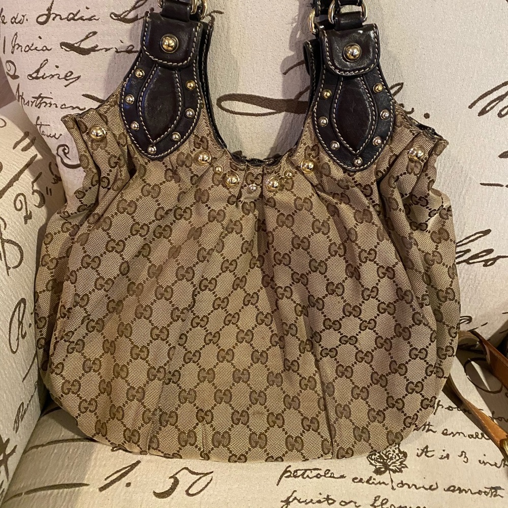 Gucci handbag and wallet both original